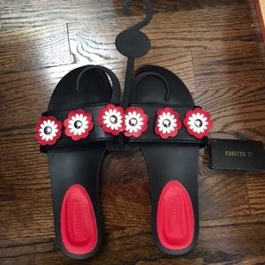 [SOLD]Forever 21 Floral Sandal Slides